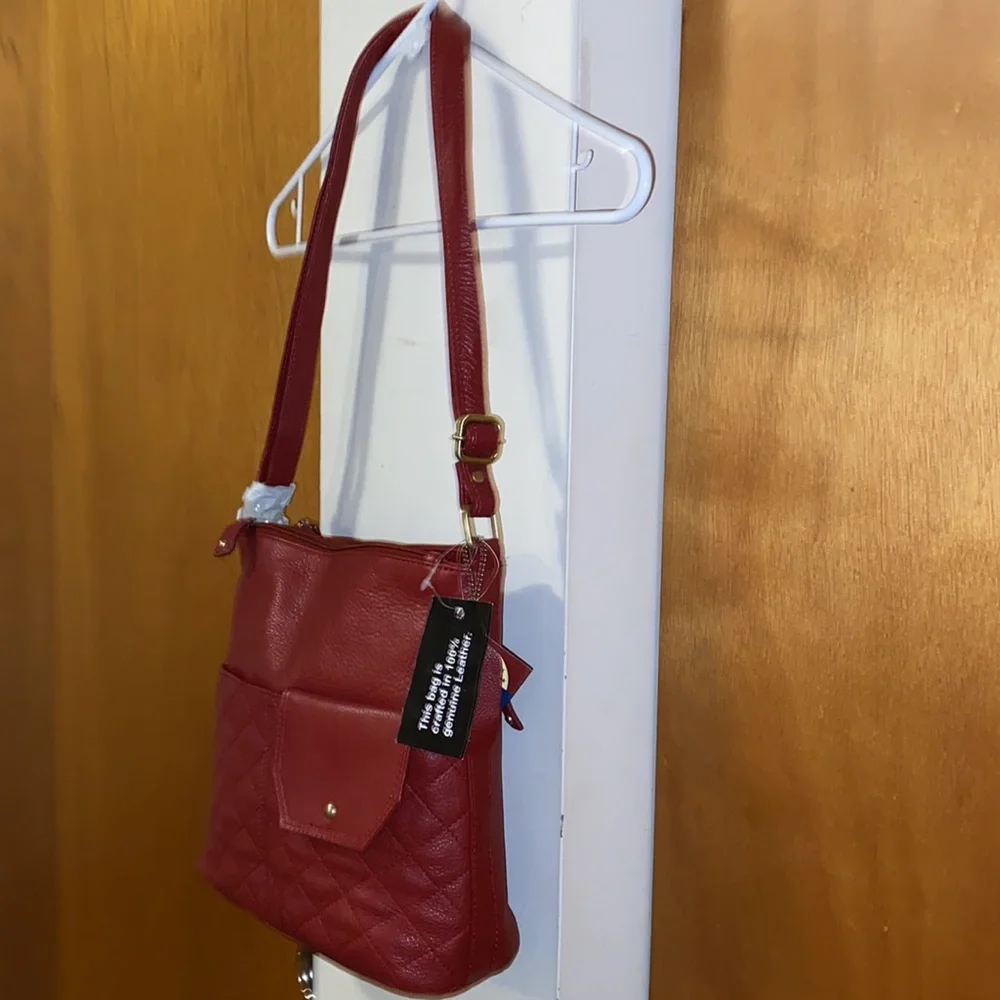 ❤️NWT Great American Leatherworks Gorgeous Red Shoulder Bag